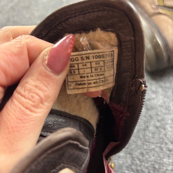 UGG Women’s Simmens Boots Brown/Green side Zipper Size: 6.5 - Picture 9 of 9